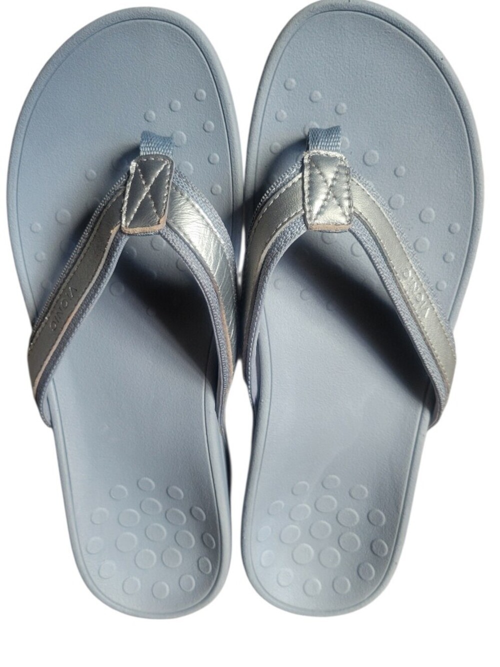 Vionic Light Gray with Silver Strap Women's Thong Sandals